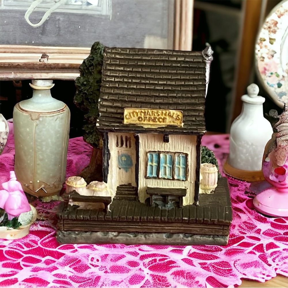 Vintage Collectible City Marshall’s Office Miniature - Picture 9 of 9